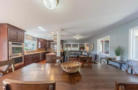 Dining - 9390 Holly Oak Way, Salinas, CA 93907 photo 2 of 3