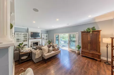 Living - 9390 Holly Oak Way, Salinas, CA 93907 photo 1 of 4