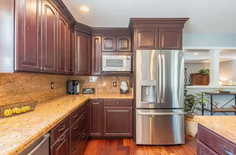 Kitchen - 9390 Holly Oak Way, Salinas, CA 93907 photo 2 of 4