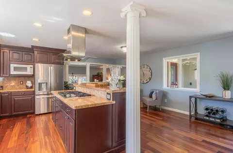 Kitchen - 9390 Holly Oak Way, Salinas, CA 93907 photo 3 of 4