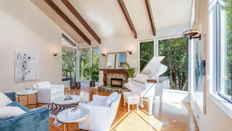 5 Ridge View Dr, Atherton, CA 94027