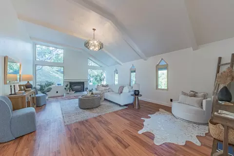 25949 Deer Run Ln, Salinas, CA 93908