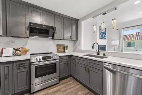Kitchen - 35 28th Ave 307, San Mateo, CA 94403 photo 1 of 3