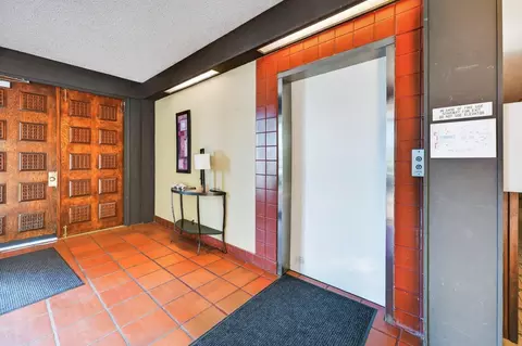 Entry Way - 35 28th Ave 307, San Mateo, CA 94403 photo 1 of 1