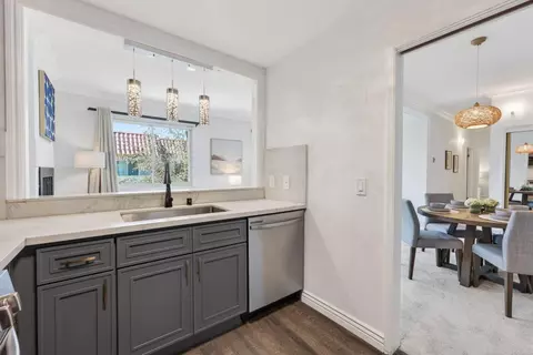 Kitchen - 35 28th Ave 307, San Mateo, CA 94403 photo 3 of 3