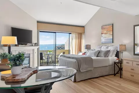 302 Seascape Resort Dr, Aptos, CA 95003