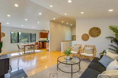 Living - 1080 Larsen Rd, Aptos, CA 95003 photo 10 of 11
