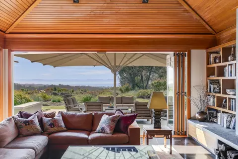 Living - 1080 Larsen Rd, Aptos, CA 95003 photo 7 of 11