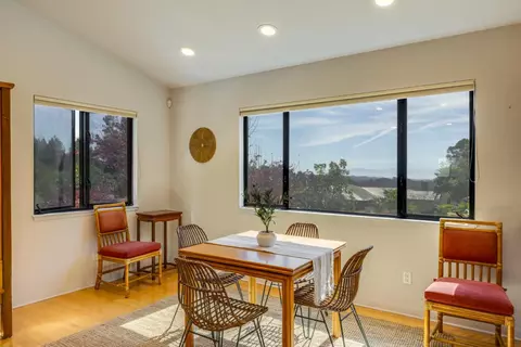 Dining - 1080 Larsen Rd, Aptos, CA 95003 photo 4 of 6