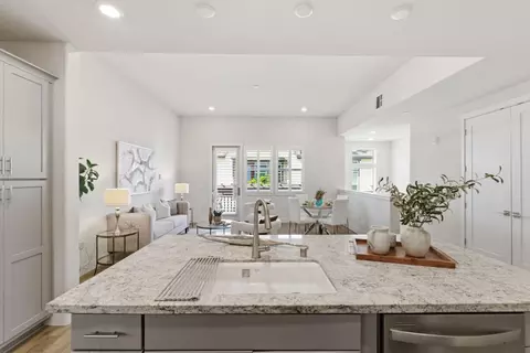 Kitchen - 195 Carson Falls Cmn, Fremont, CA 94539 photo 6 of 8