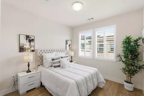 Bedroom - 195 Carson Falls Cmn, Fremont, CA 94539 photo 6 of 8