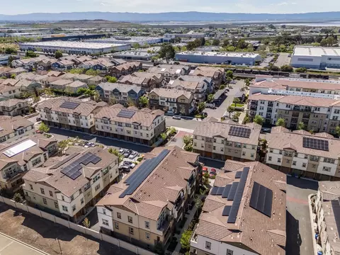 View/Area - 195 Carson Falls Cmn, Fremont, CA 94539 photo 4 of 6