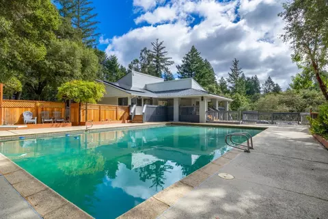 188 Kelly Ln, Santa Cruz, CA 95060