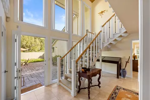 Entry Way - 397 Corral De Tierra Rd B, Salinas, CA 93908 photo 2 of 5