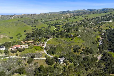 View/Area - 397 Corral De Tierra Rd B, Salinas, CA 93908 photo 5 of 15