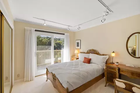 Bedroom - 397 Corral De Tierra Rd B, Salinas, CA 93908 photo 5 of 11