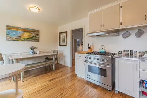 Kitchen - 1986 Luxton St, Seaside, CA 93955 photo 3 of 3