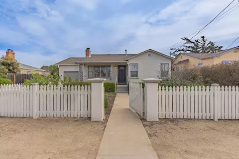 1986 Luxton St, Seaside, CA 93955