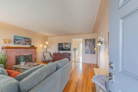 Entry Way - 1986 Luxton St, Seaside, CA 93955 photo 1 of 1