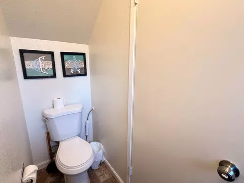 Bath - 12911 Barkley Dr, Salinas, CA 93906 photo 2 of 3