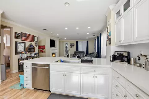 Kitchen - 56 Regency Pl, Hayward, CA 94544 photo 4 of 4