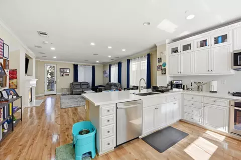 Kitchen - 56 Regency Pl, Hayward, CA 94544 photo 3 of 4