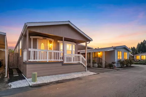 789 Green Valley Rd 121, Watsonville, CA 95076