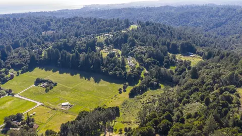 1073 Larsen Rd, Aptos, CA 95003