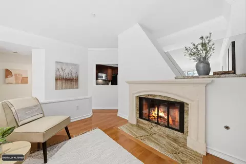 994 La Mesa Ter F, Sunnyvale, CA 94086
