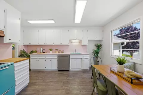 22389 Moyers St, Castro Valley, CA 94546