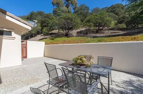 Exterior - 25207 Casiano Dr, Salinas, CA 93908 photo 15 of 18