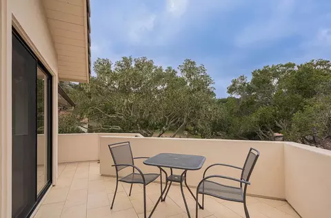 Exterior - 25207 Casiano Dr, Salinas, CA 93908 photo 7 of 18