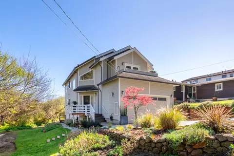548 Hermosa Ave, Half Moon Bay, CA 94019