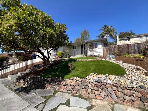 2245 Twin Hills Dr, Santa Cruz, CA 95065