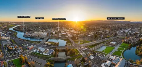 585 Riverside Dr, Napa, CA 94559