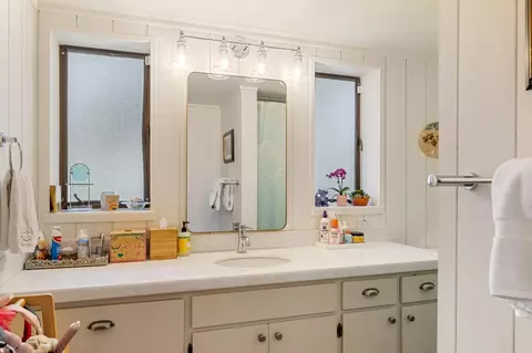 Bath - 1633 Sonado Rd, Pebble Beach, CA 93953 photo 5 of 5