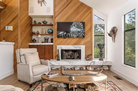 Living - 1633 Sonado Rd, Pebble Beach, CA 93953 photo 2 of 3