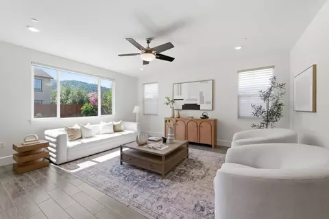 2610 Lone Oak Ln, Gilroy, CA 95020