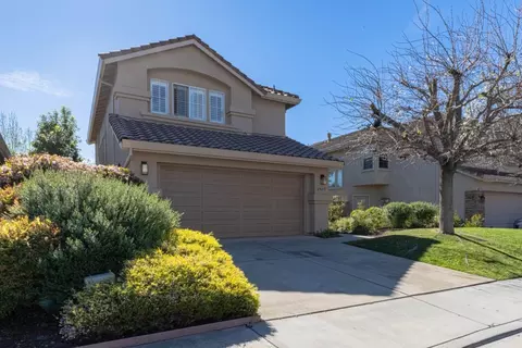 25215 Azalea Ct, Salinas, CA 93908