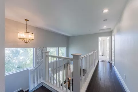 Entry Way - 25215 Azalea Ct, Salinas, CA 93908 photo 2 of 2