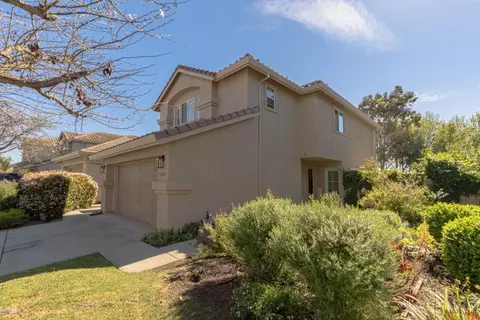 Exterior - 25215 Azalea Ct, Salinas, CA 93908 photo 3 of 9