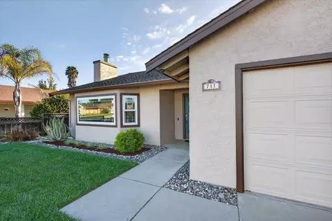 711 Clearview Dr, Hollister, CA 95023