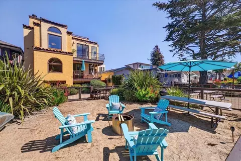 327 Riverview Ave C, Capitola, CA 95010