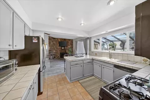 Kitchen - 1184 Barbara Ct, Seaside, CA 93955 photo 1 of 5