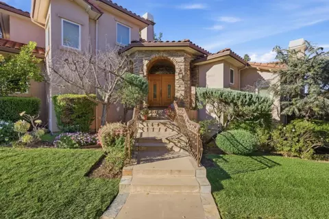 22551 Ricardo Rd, Cupertino, CA 95014