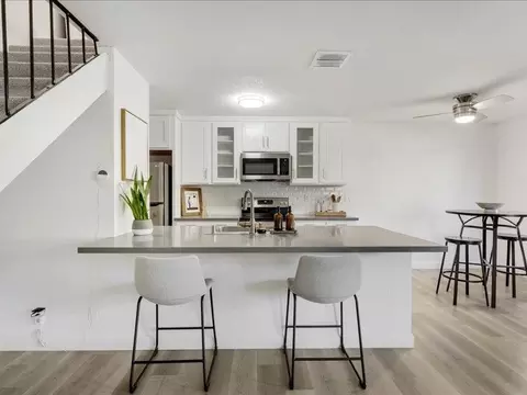 Kitchen - 4475 Diamond St 3, Capitola, CA 95010 photo 4 of 6