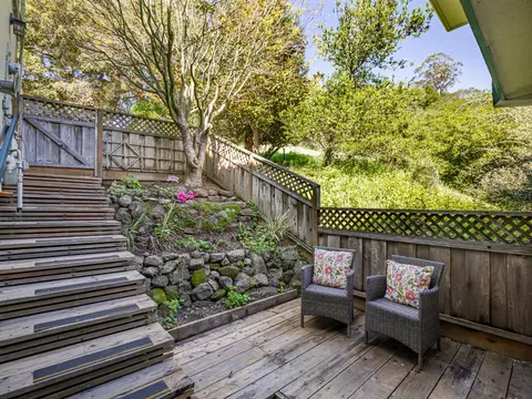 3518 Dover Dr, Santa Cruz, CA 95065 photo 2