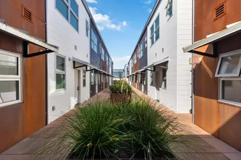 202 Panetta Ave 1, Santa Cruz, CA 95060