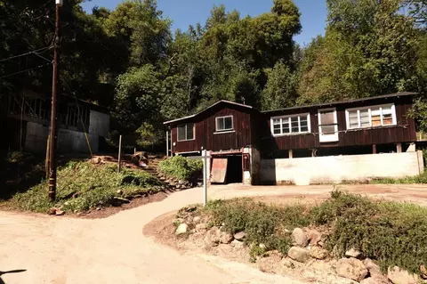 21565 Alma Ct, Los Gatos, CA 95033