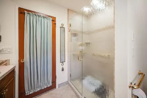 Bath - 2911 Colton Rd, Pebble Beach, CA 93953 photo 7 of 7
